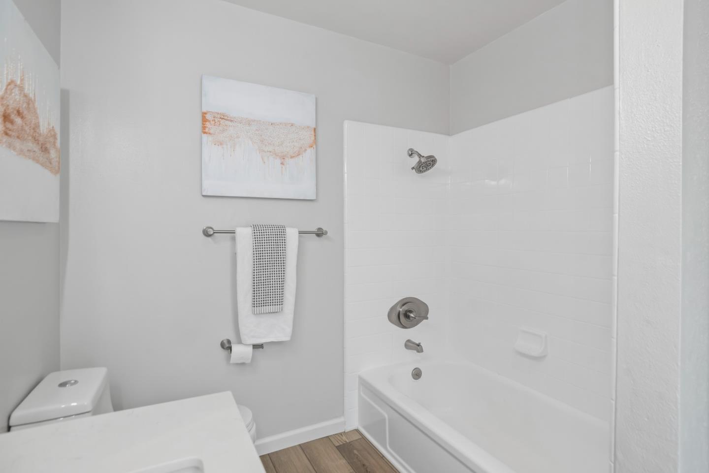 Detail Gallery Image 24 of 33 For 1054 Castleton Way, Sunnyvale,  CA 94087 - 3 Beds | 2 Baths