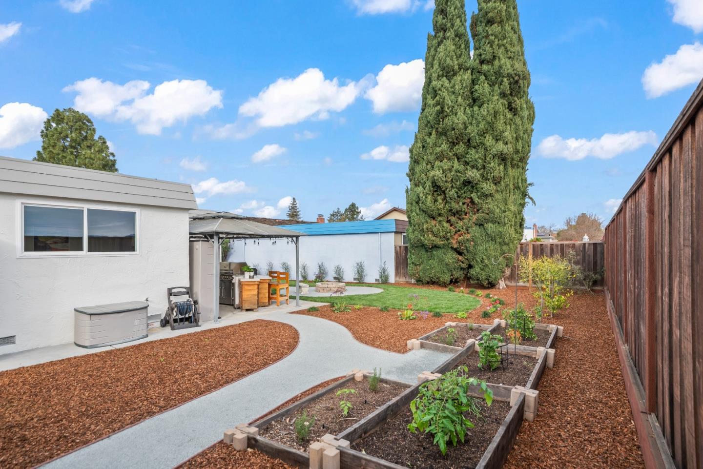 Detail Gallery Image 28 of 33 For 1054 Castleton Way, Sunnyvale,  CA 94087 - 3 Beds | 2 Baths