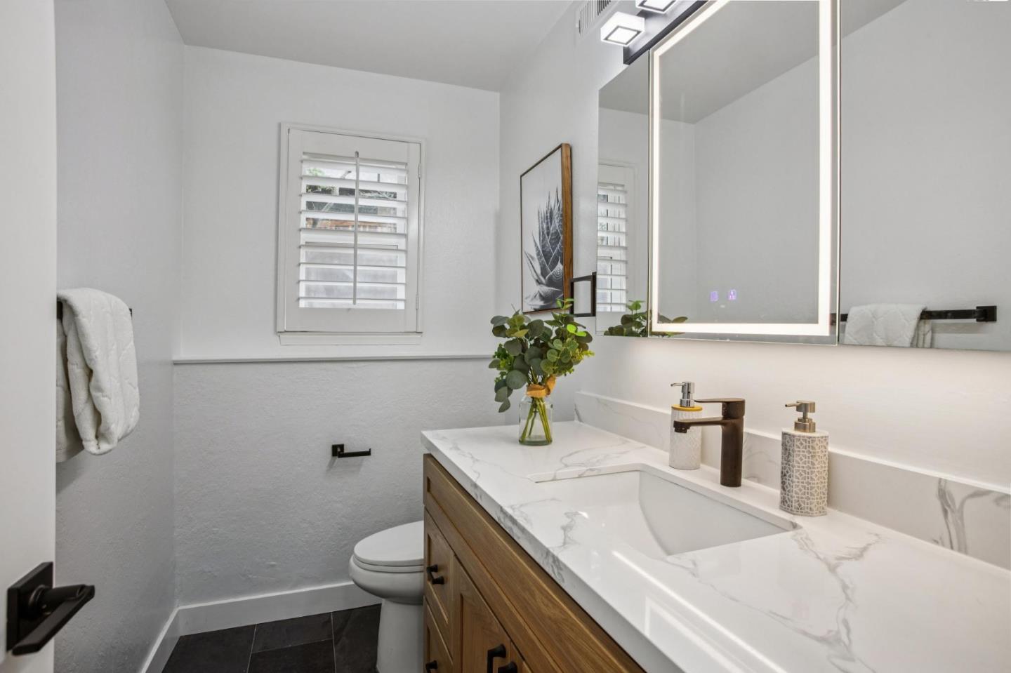 Detail Gallery Image 17 of 42 For 1500 E Campbell, Campbell,  CA 95008 - 4 Beds | 2 Baths