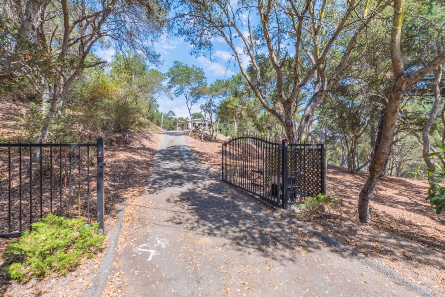 Front Image Thumbnail for ML82034536