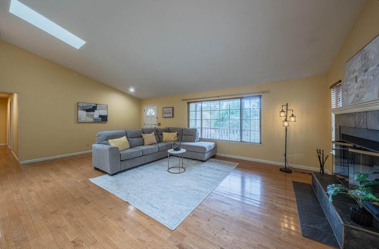 Detail Gallery Image 10 of 31 For 18191 Berta Canyon Rd, Salinas,  CA 93907 - 4 Beds | 2 Baths