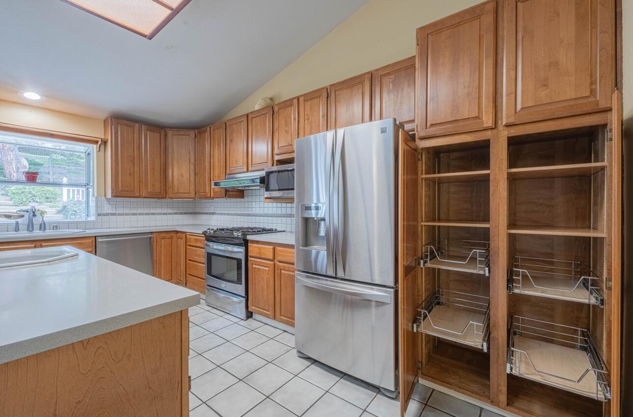 Detail Gallery Image 16 of 31 For 18191 Berta Canyon Rd, Salinas,  CA 93907 - 4 Beds | 2 Baths