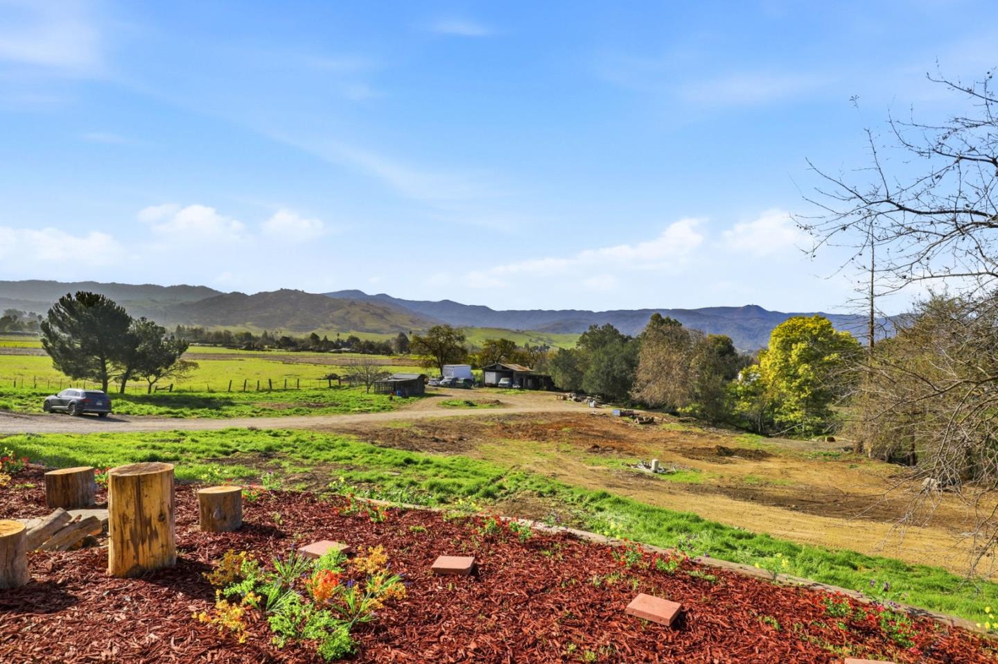 Detail Gallery Image 10 of 85 For 22000 Fortini Rd, San Jose,  CA 95120 - 3 Beds | 2 Baths