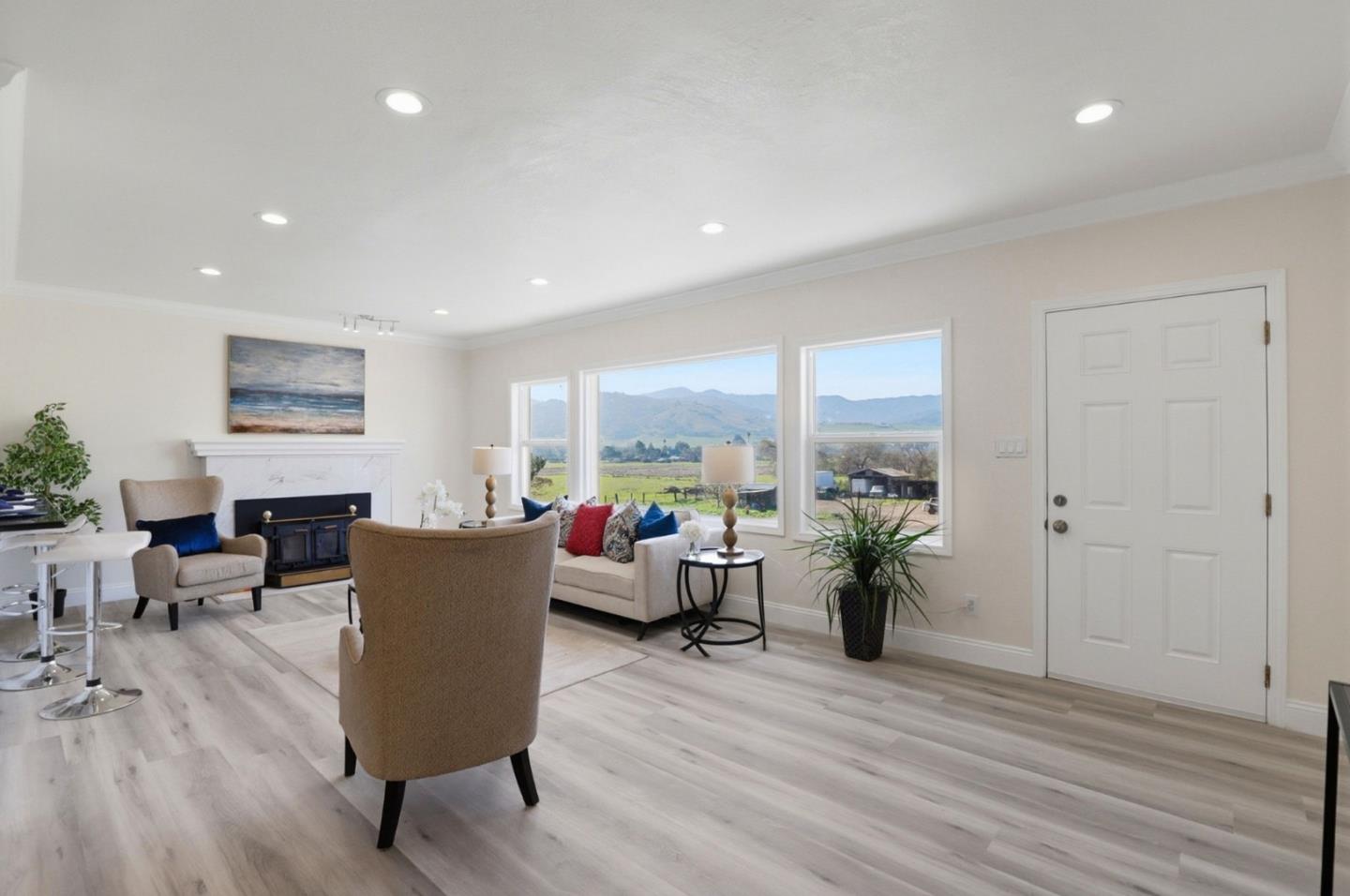 Detail Gallery Image 11 of 85 For 22000 Fortini Rd, San Jose,  CA 95120 - 3 Beds | 2 Baths