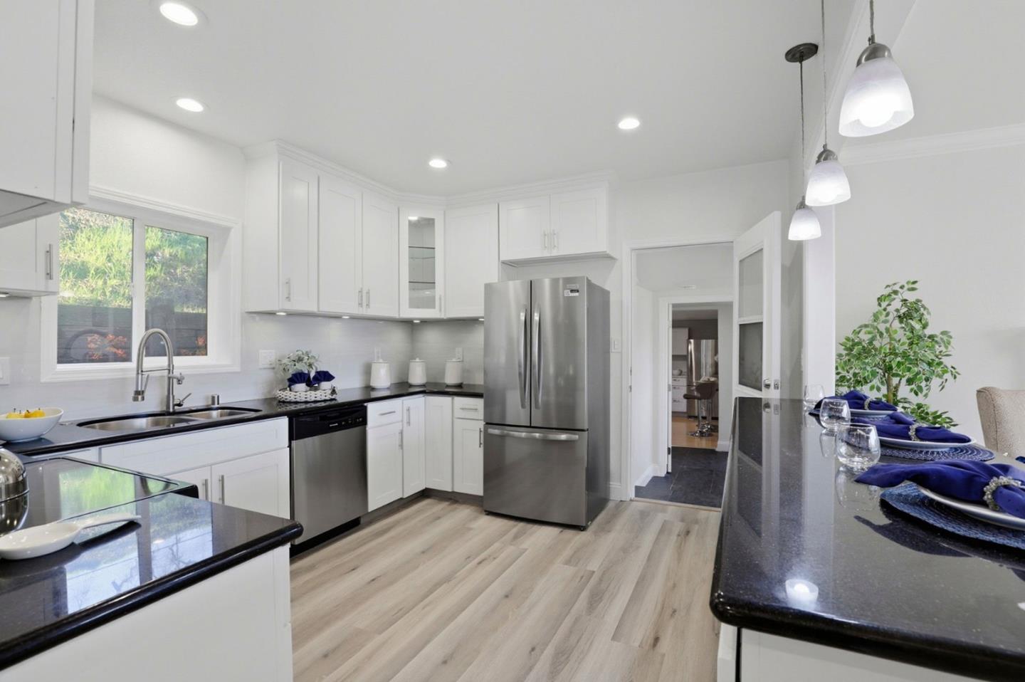 Detail Gallery Image 18 of 85 For 22000 Fortini Rd, San Jose,  CA 95120 - 3 Beds | 2 Baths