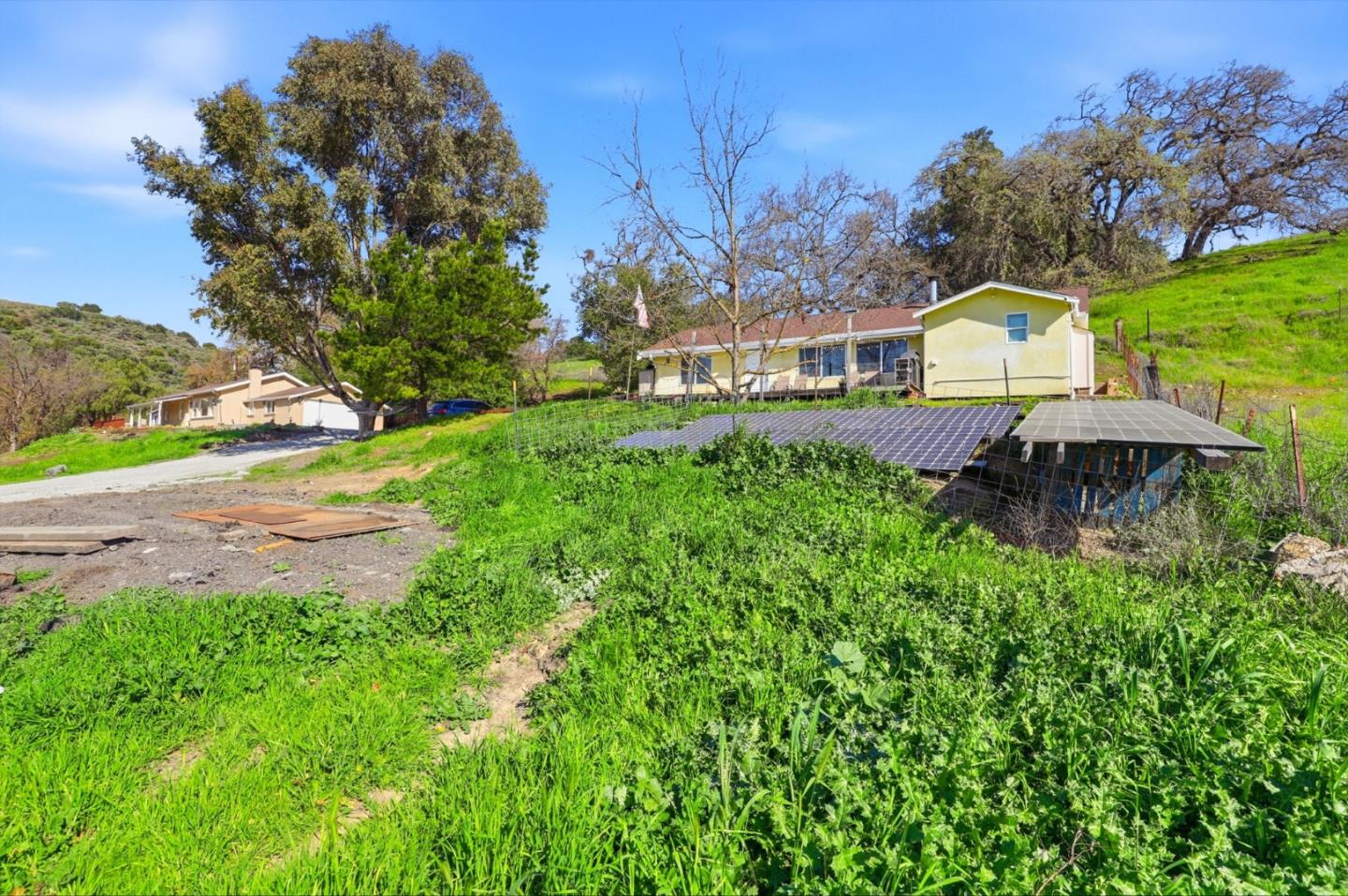 Detail Gallery Image 48 of 85 For 22000 Fortini Rd, San Jose,  CA 95120 - 3 Beds | 2 Baths