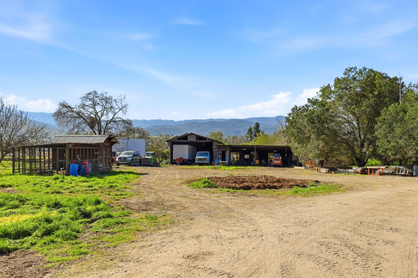 Detail Gallery Image 65 of 85 For 22000 Fortini Rd, San Jose,  CA 95120 - 3 Beds | 2 Baths
