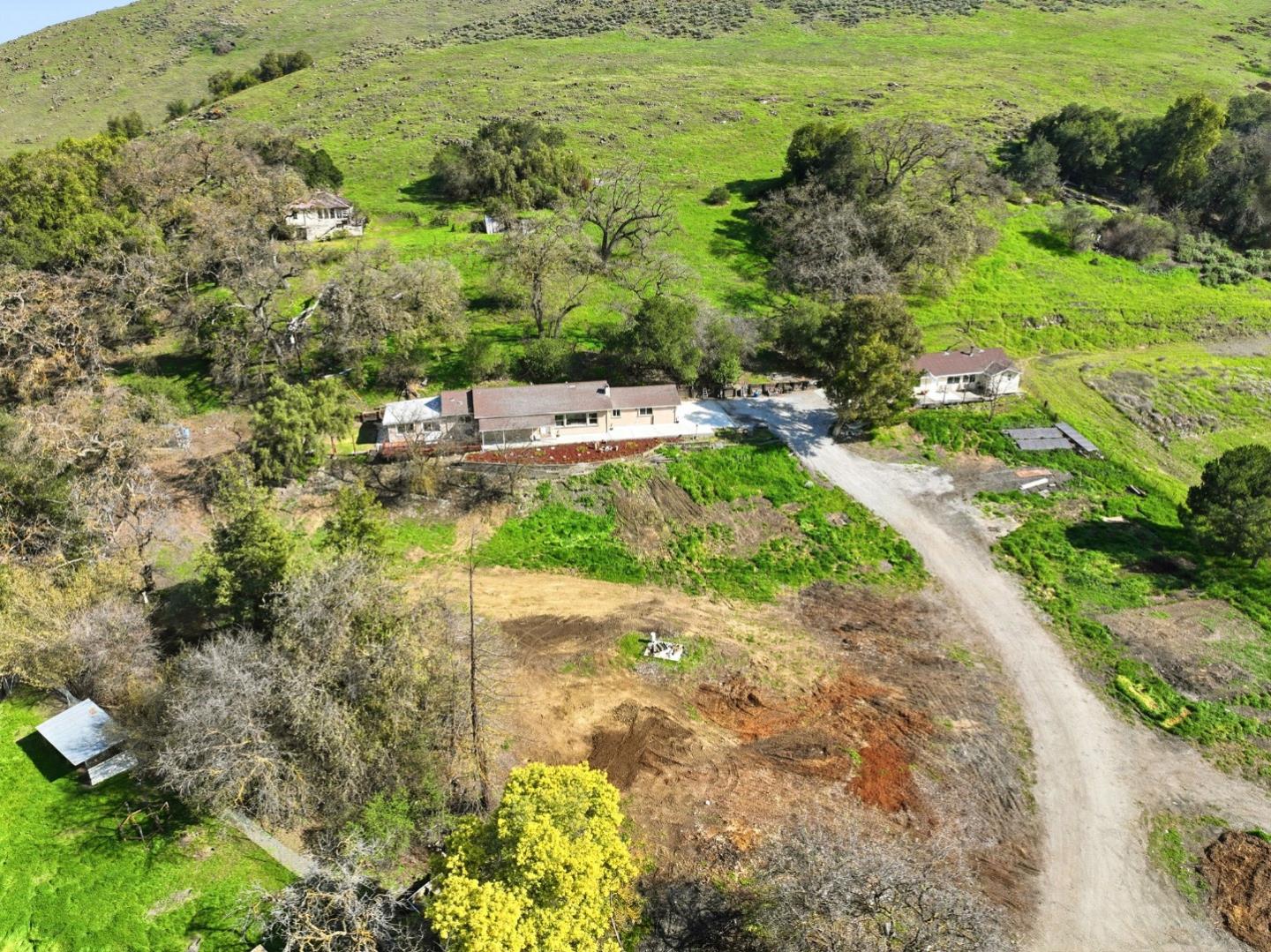 Detail Gallery Image 70 of 85 For 22000 Fortini Rd, San Jose,  CA 95120 - 3 Beds | 2 Baths