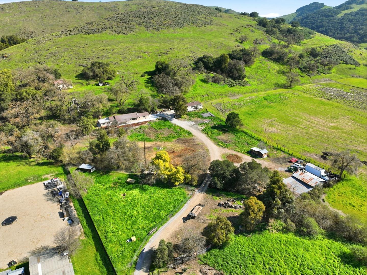 Detail Gallery Image 72 of 85 For 22000 Fortini Rd, San Jose,  CA 95120 - 3 Beds | 2 Baths