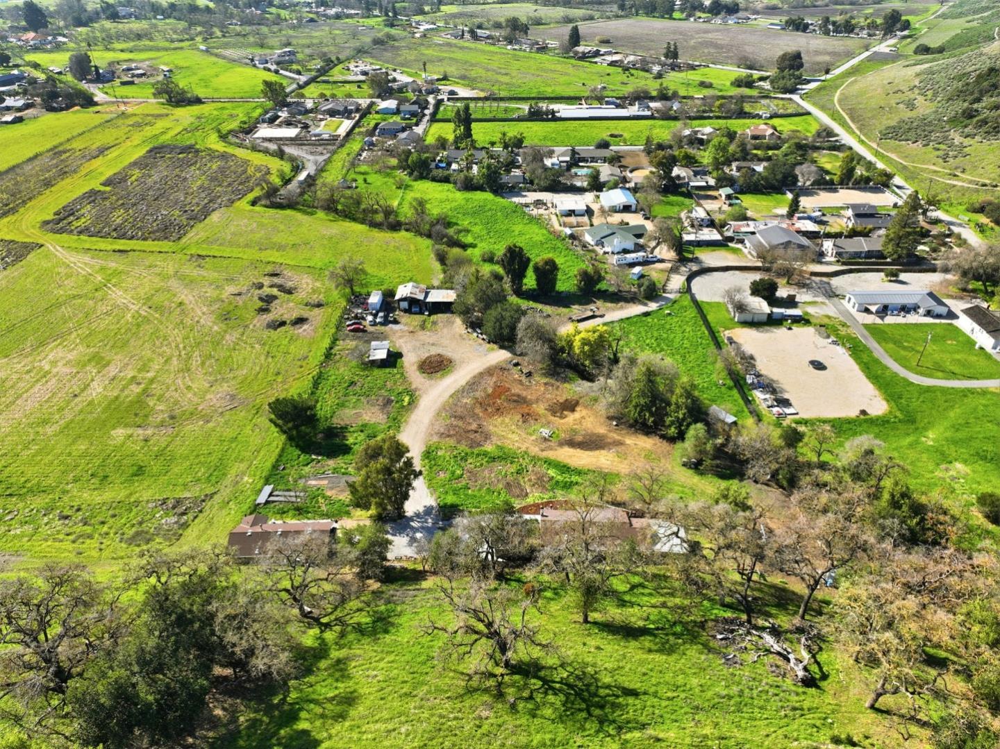 Detail Gallery Image 80 of 85 For 22000 Fortini Rd, San Jose,  CA 95120 - 3 Beds | 2 Baths