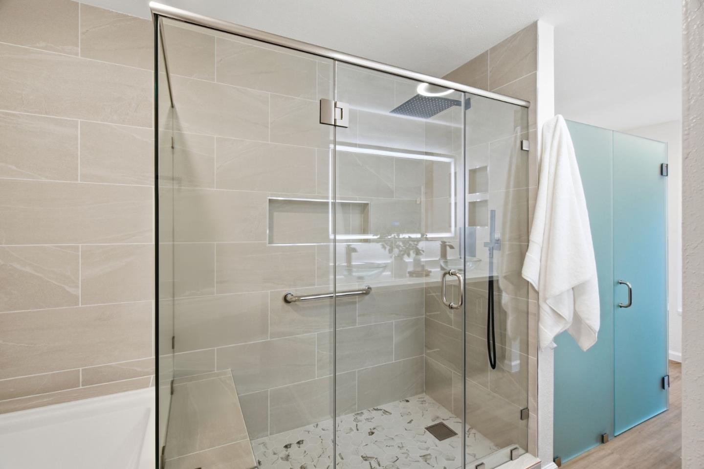 Detail Gallery Image 29 of 39 For 1071 Colony Hills Ln, Cupertino,  CA 95014 - 5 Beds | 3/1 Baths