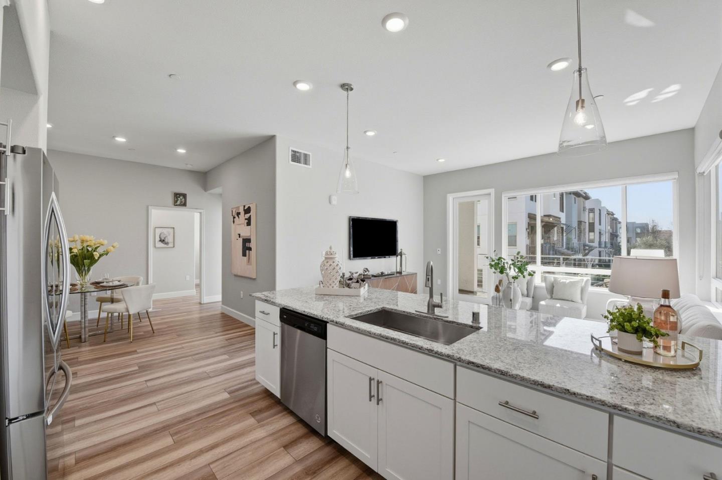 Detail Gallery Image 12 of 40 For 3027 Manuel St #4,  San Jose,  CA 95136 - 3 Beds | 2 Baths