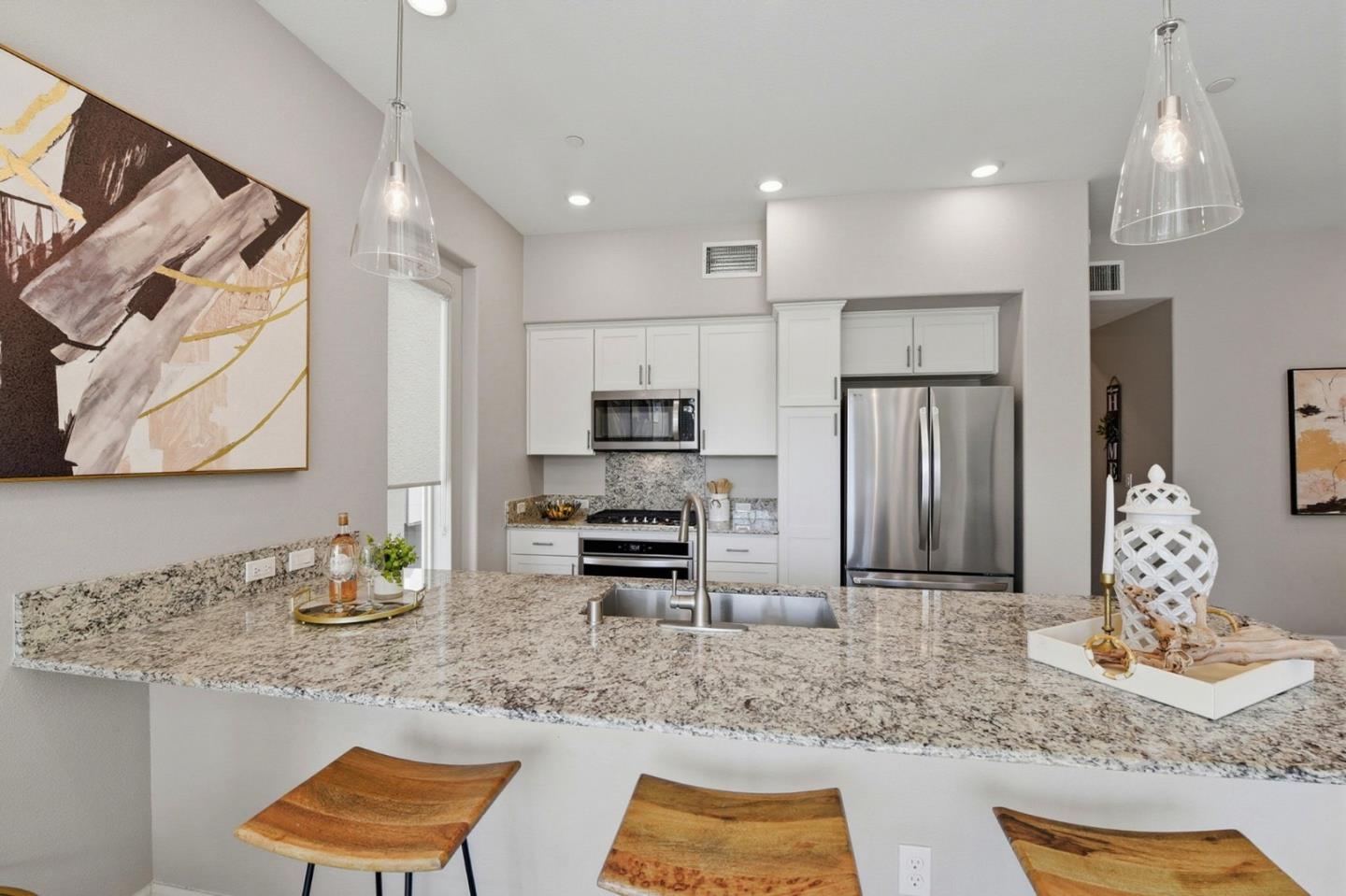 Detail Gallery Image 13 of 40 For 3027 Manuel St #4,  San Jose,  CA 95136 - 3 Beds | 2 Baths