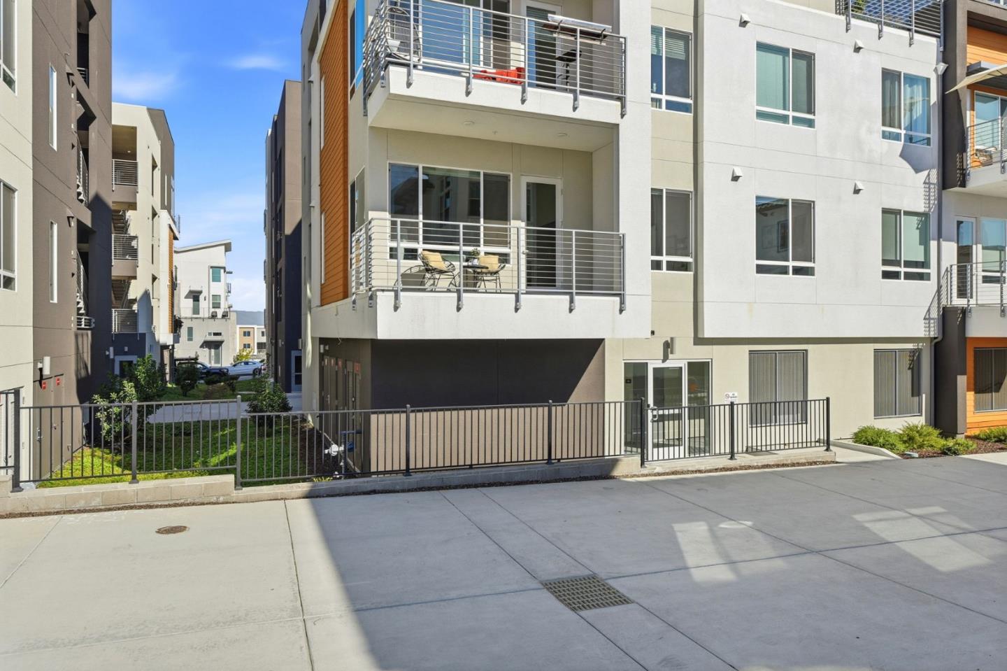 Detail Gallery Image 35 of 40 For 3027 Manuel St #4,  San Jose,  CA 95136 - 3 Beds | 2 Baths