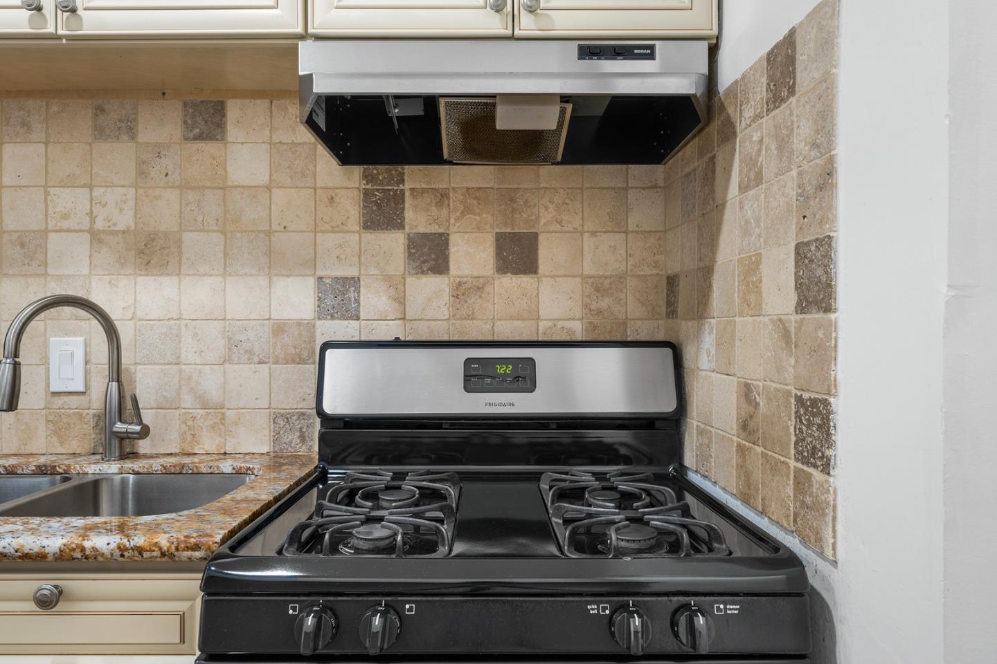 Detail Gallery Image 22 of 34 For 15-17 Harriet St, San Francisco,  CA 94103 - – Beds | – Baths