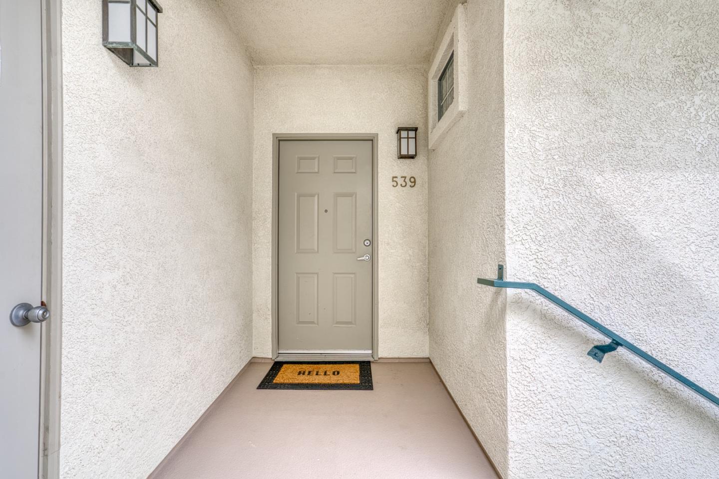 Detail Gallery Image 5 of 47 For 501 Baltic Cir #539,  Redwood City,  CA 94065 - 1 Beds | 1/1 Baths