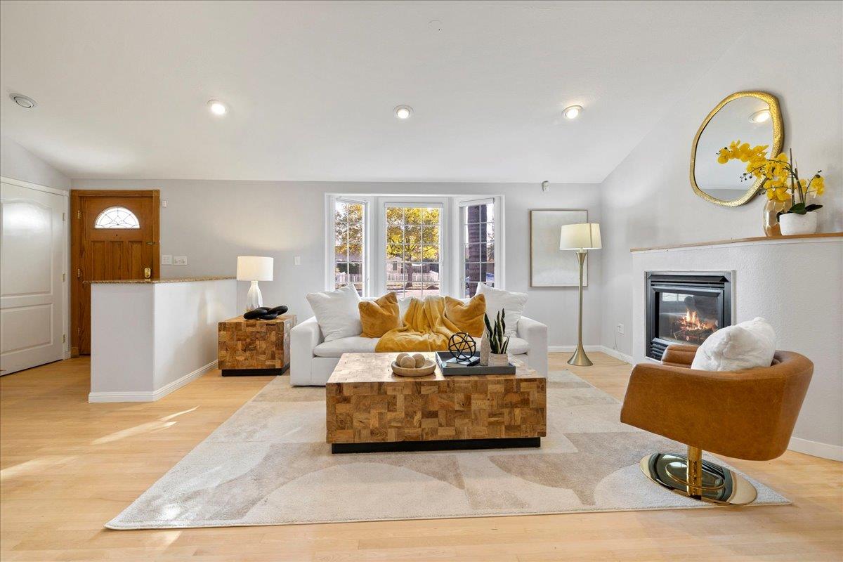 Detail Gallery Image 4 of 21 For 18255 Mccoy Ave, Saratoga,  CA 95070 - 4 Beds | 3 Baths