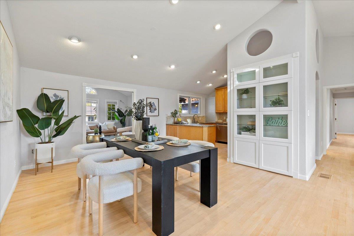 Detail Gallery Image 5 of 21 For 18255 Mccoy Ave, Saratoga,  CA 95070 - 4 Beds | 3 Baths