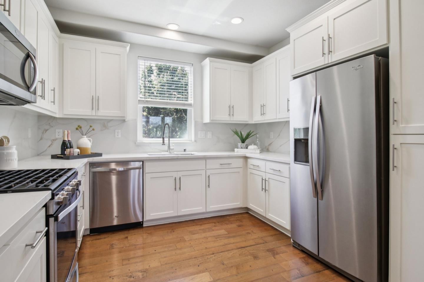 Detail Gallery Image 11 of 63 For 861 Garden St, Milpitas,  CA 95035 - 4 Beds | 3/1 Baths