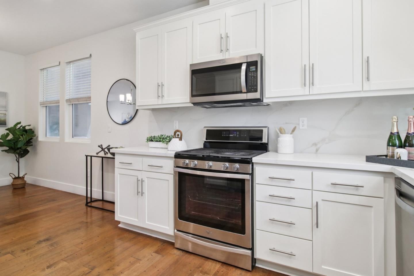 Detail Gallery Image 9 of 63 For 861 Garden St, Milpitas,  CA 95035 - 4 Beds | 3/1 Baths