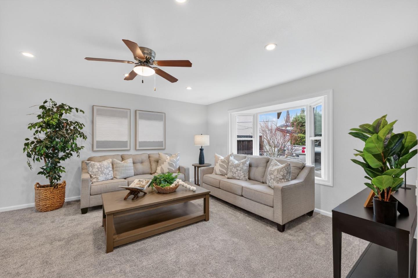 Detail Gallery Image 3 of 37 For 7100 Potomac Pl, Gilroy,  CA 95020 - 5 Beds | 3 Baths