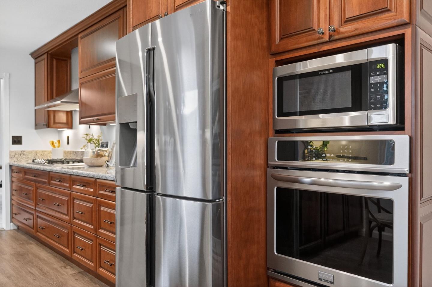 Detail Gallery Image 9 of 37 For 7100 Potomac Pl, Gilroy,  CA 95020 - 5 Beds | 3 Baths