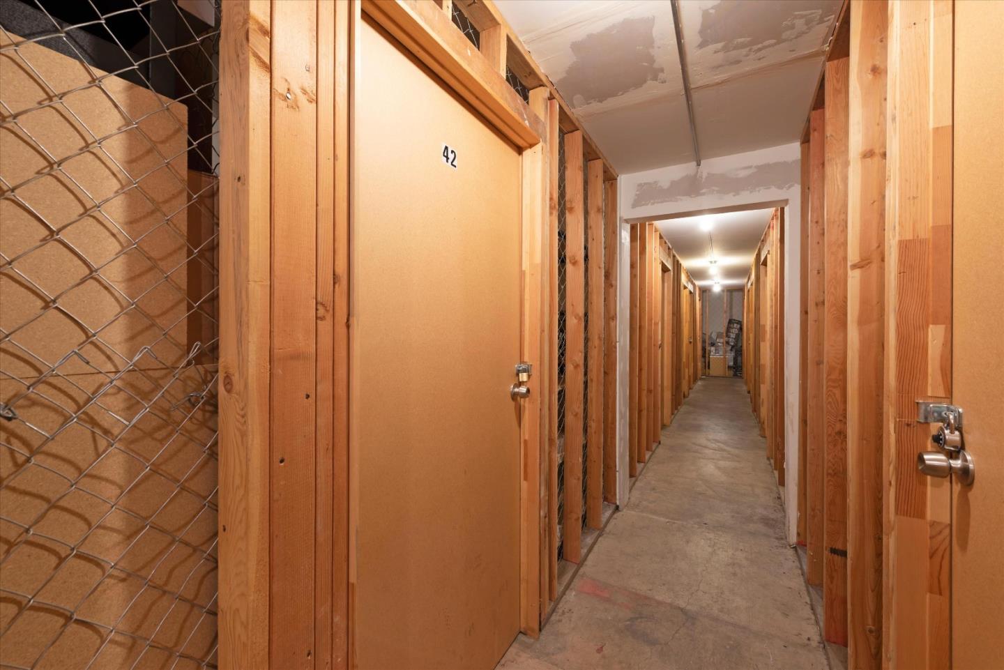 Detail Gallery Image 15 of 16 For 2025 California St #42,  Mountain View,  CA 94040 - 1 Beds | 1 Baths