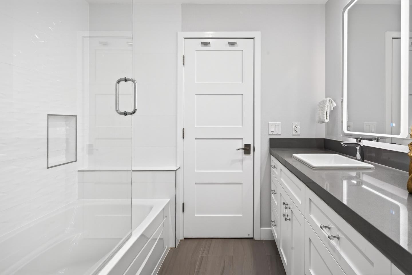 Detail Gallery Image 29 of 43 For 14681 Springer Ave, Saratoga,  CA 95070 - 4 Beds | 2/1 Baths