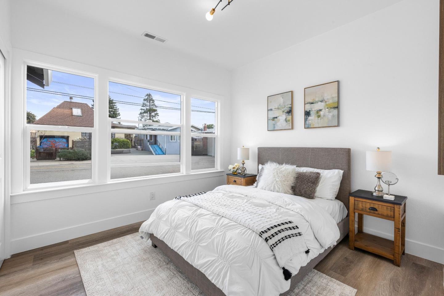 Detail Gallery Image 26 of 36 For 1450 Curtis St, Berkeley,  CA 94702 - 2 Beds | 2 Baths