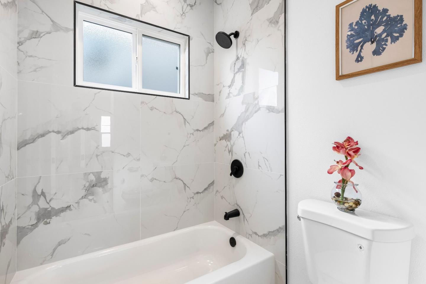 Detail Gallery Image 27 of 36 For 1450 Curtis St, Berkeley,  CA 94702 - 2 Beds | 2 Baths