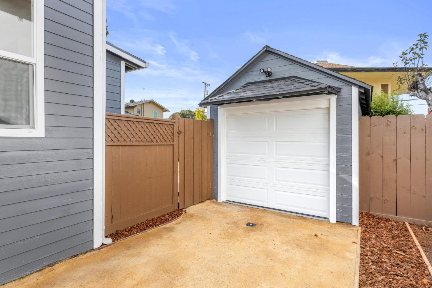 Detail Gallery Image 31 of 36 For 1450 Curtis St, Berkeley,  CA 94702 - 2 Beds | 2 Baths