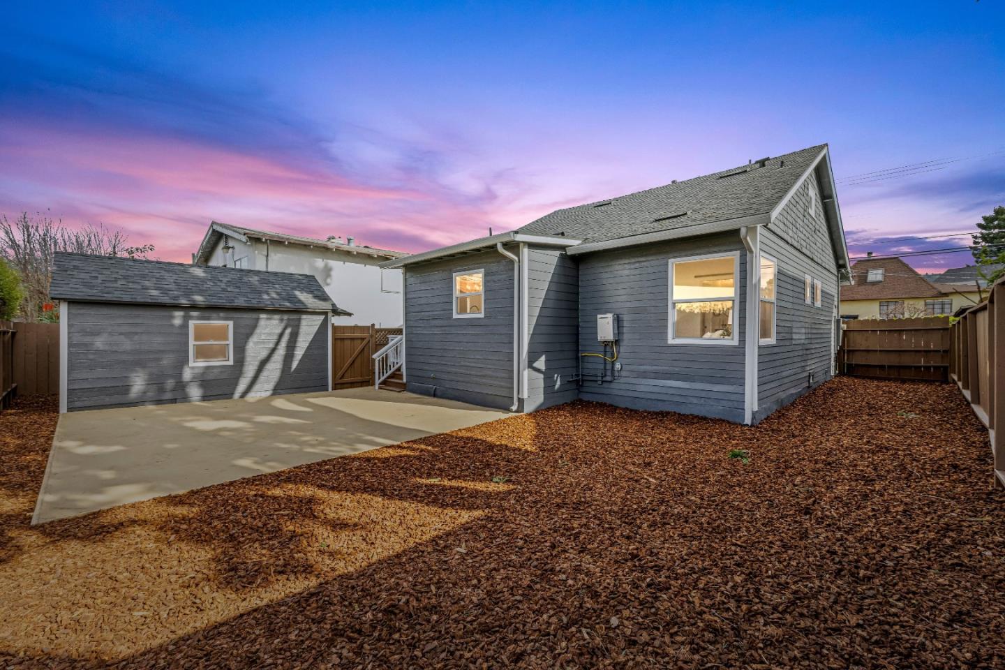 Detail Gallery Image 36 of 36 For 1450 Curtis St, Berkeley,  CA 94702 - 2 Beds | 2 Baths