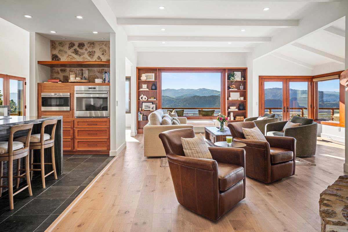 Detail Gallery Image 12 of 58 For 24911 Outlook Ter, Carmel,  CA 93923 - 4 Beds | 3 Baths