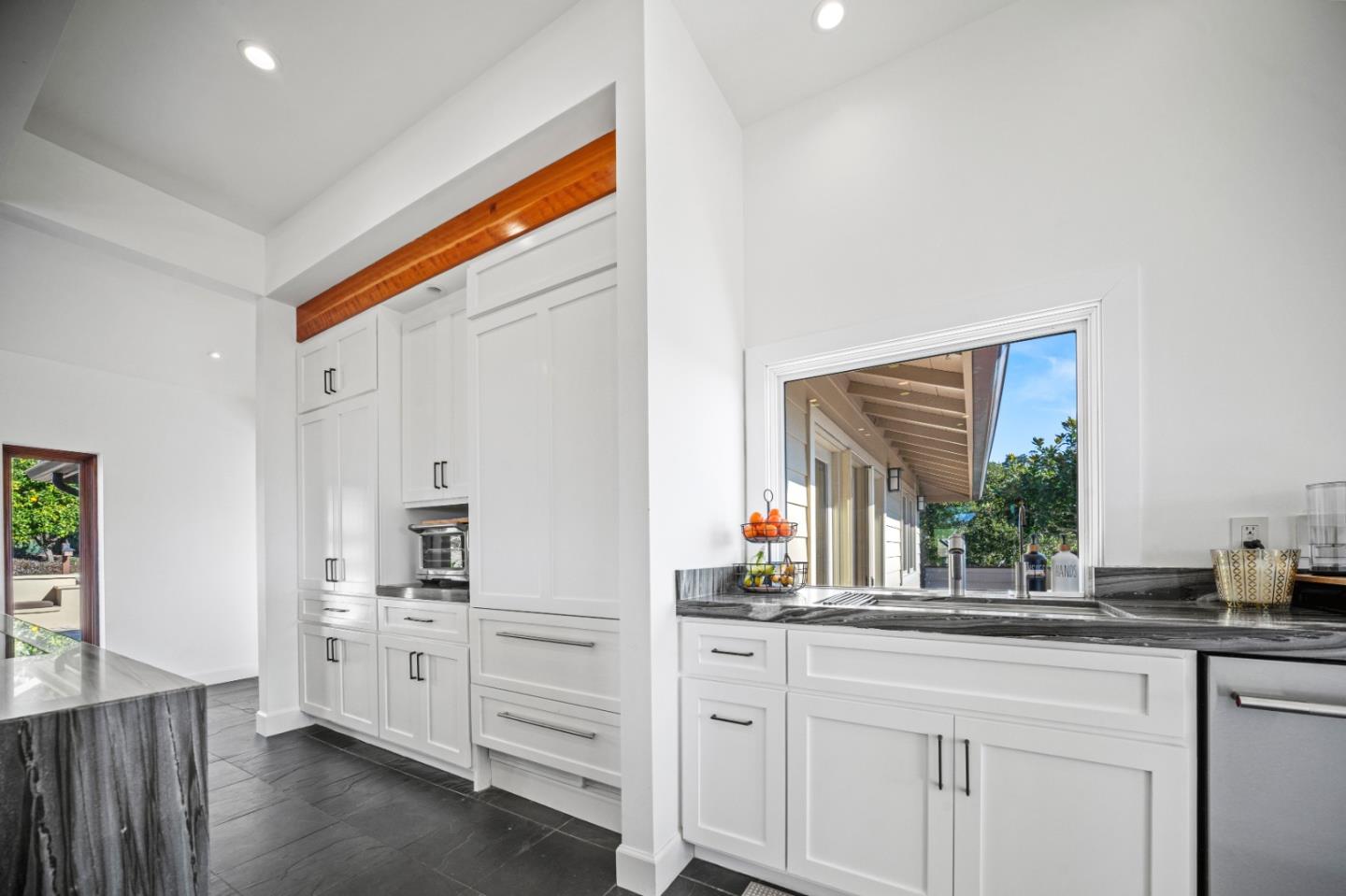 Detail Gallery Image 21 of 58 For 24911 Outlook Ter, Carmel,  CA 93923 - 4 Beds | 3 Baths