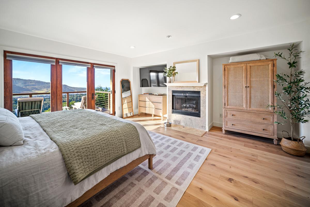 Detail Gallery Image 30 of 58 For 24911 Outlook Ter, Carmel,  CA 93923 - 4 Beds | 3 Baths