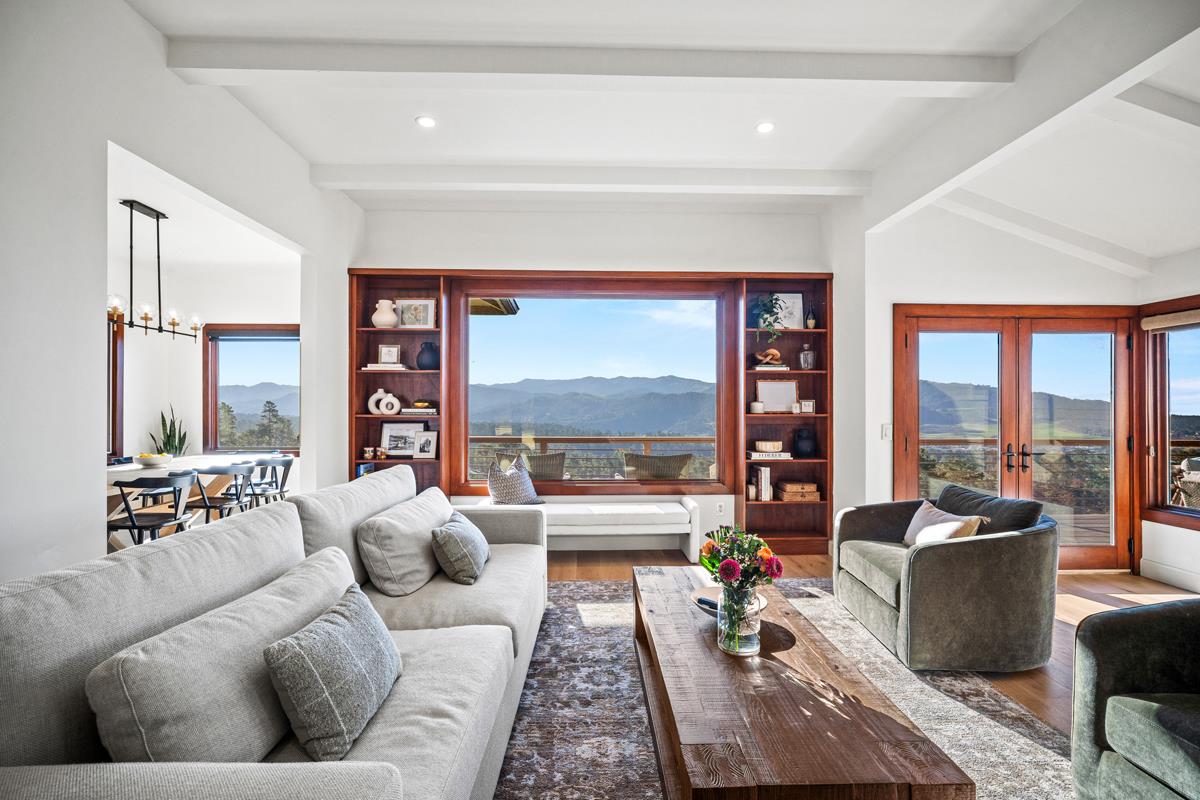 Detail Gallery Image 9 of 58 For 24911 Outlook Ter, Carmel,  CA 93923 - 4 Beds | 3 Baths