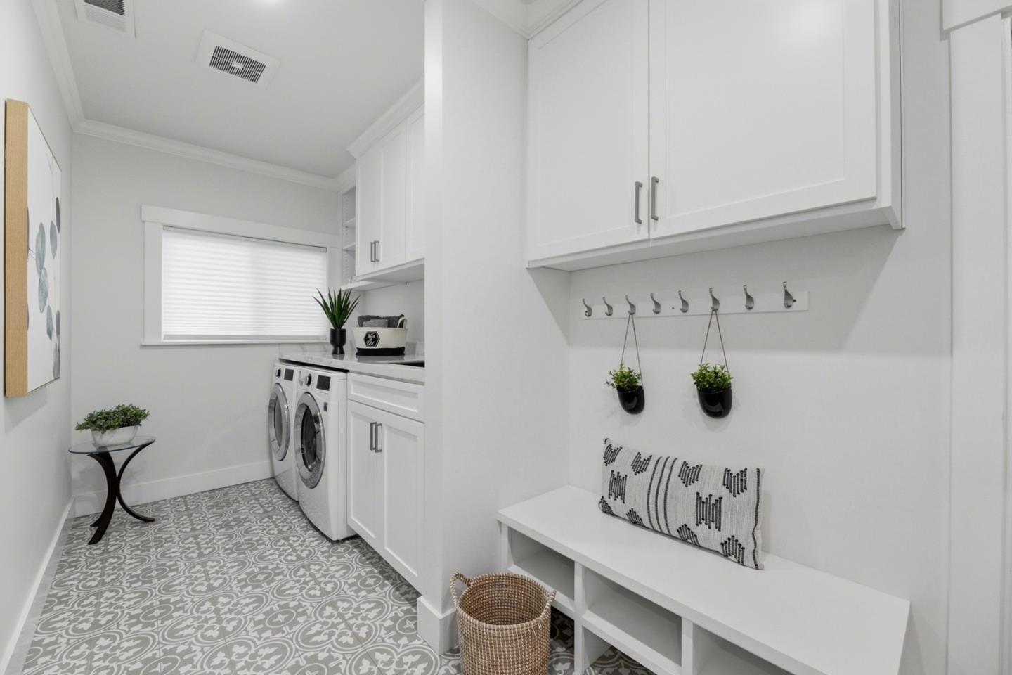 Detail Gallery Image 36 of 53 For 2136 Cedarwood Ln, San Jose,  CA 95125 - 4 Beds | 3/2 Baths