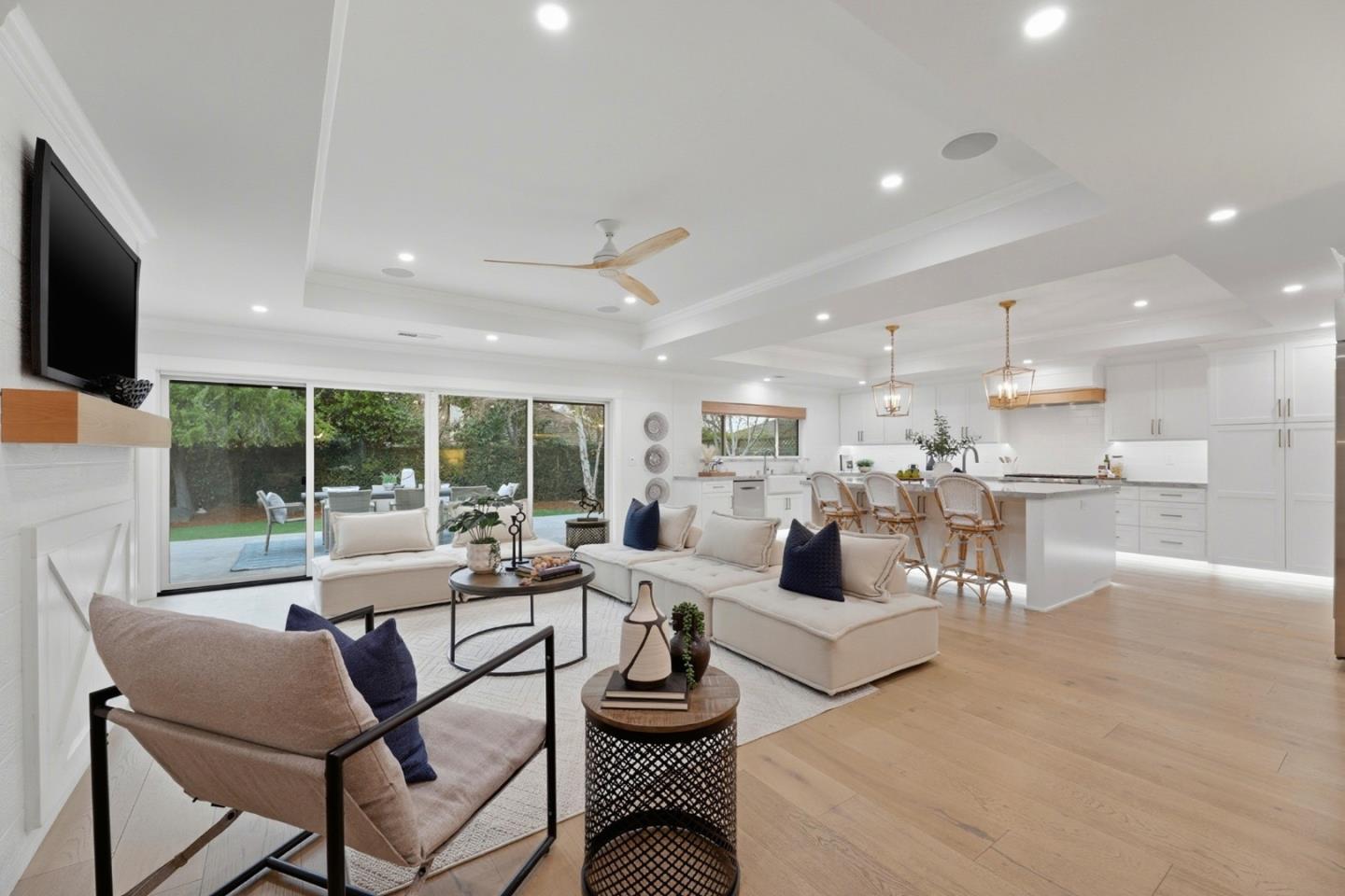 Detail Gallery Image 8 of 53 For 2136 Cedarwood Ln, San Jose,  CA 95125 - 4 Beds | 3/2 Baths