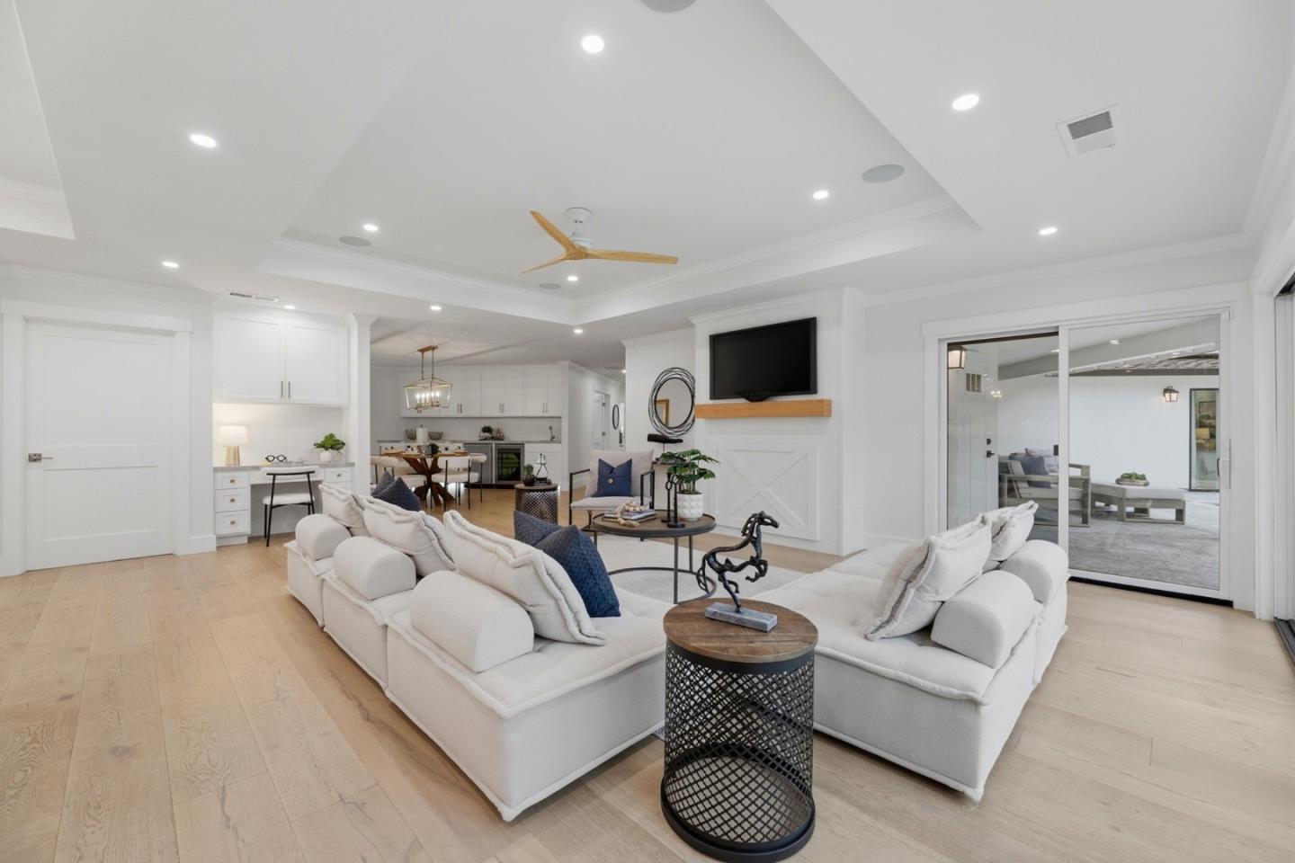 Detail Gallery Image 9 of 53 For 2136 Cedarwood Ln, San Jose,  CA 95125 - 4 Beds | 3/2 Baths