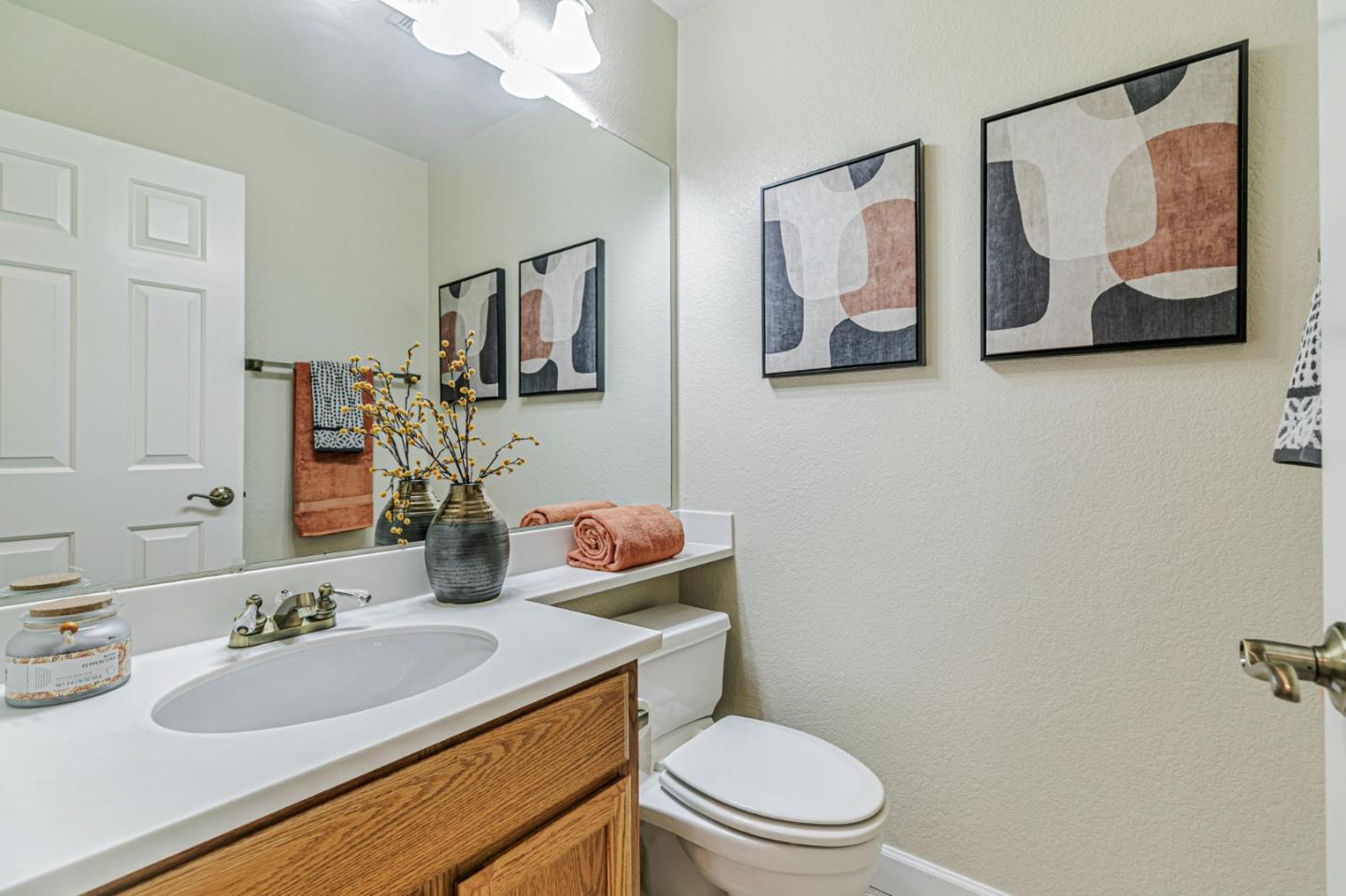 Detail Gallery Image 10 of 41 For 7530 Morevern Cir, San Jose,  CA 95135 - 2 Beds | 2/1 Baths