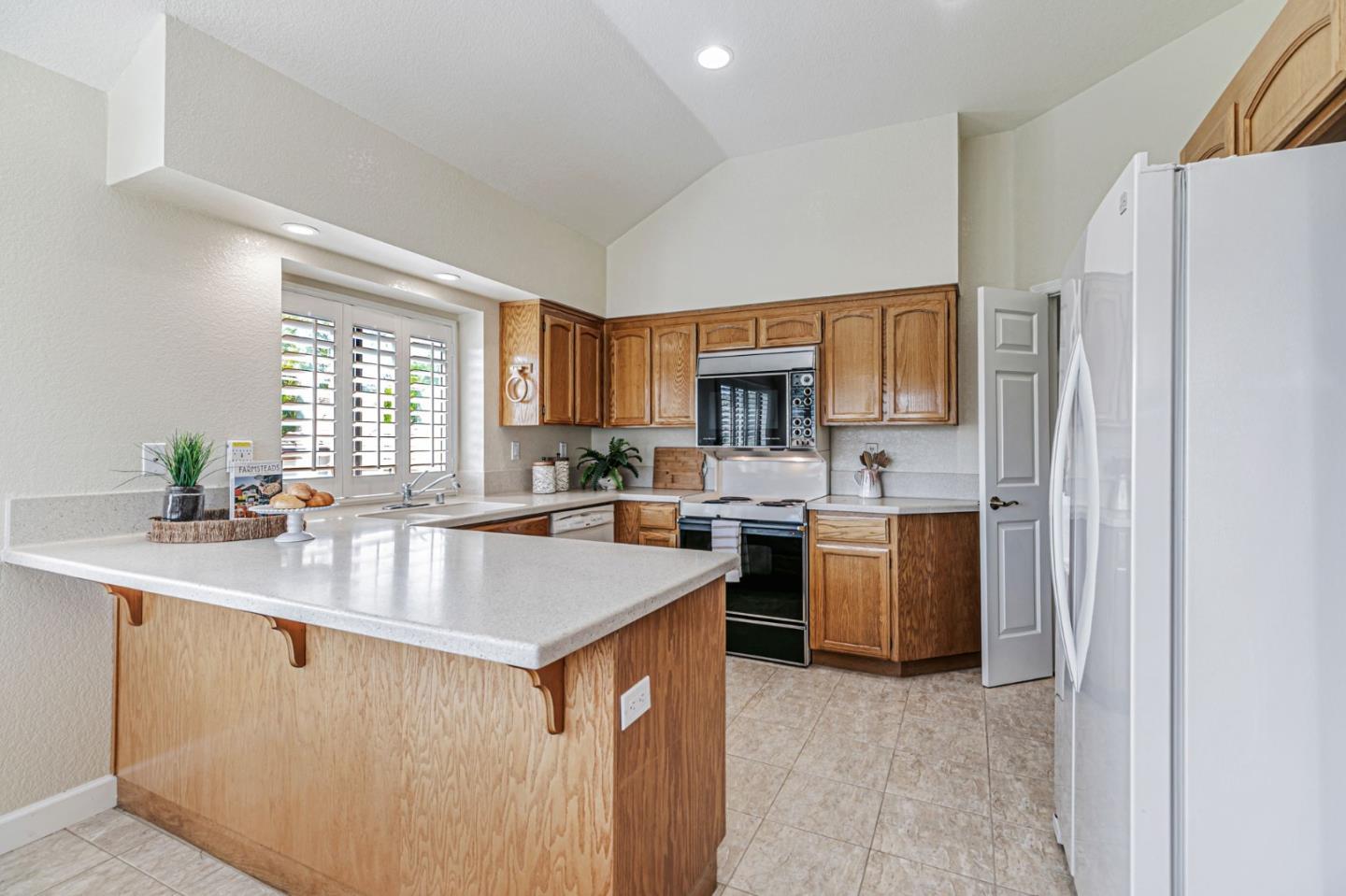 Detail Gallery Image 19 of 41 For 7530 Morevern Cir, San Jose,  CA 95135 - 2 Beds | 2/1 Baths