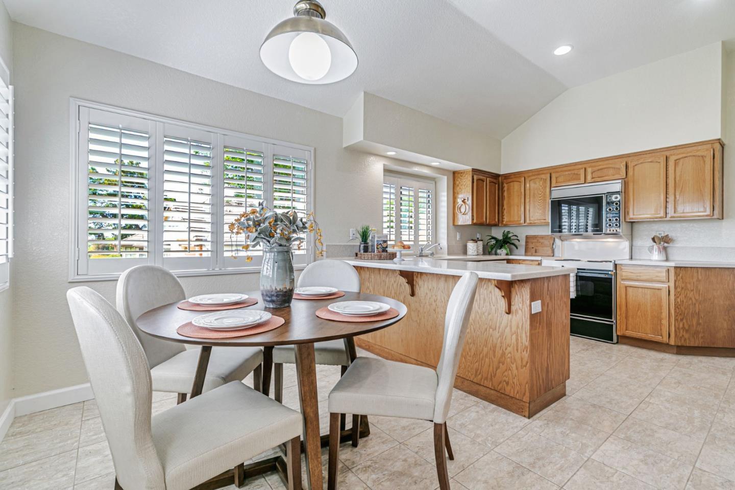 Detail Gallery Image 22 of 41 For 7530 Morevern Cir, San Jose,  CA 95135 - 2 Beds | 2/1 Baths