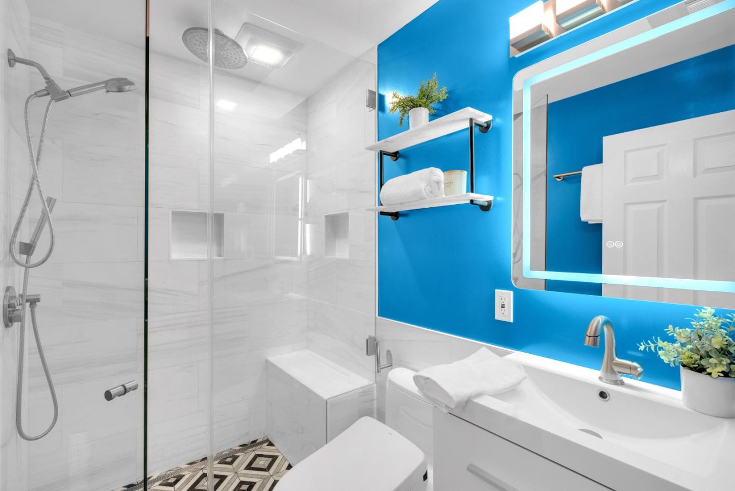 Detail Gallery Image 11 of 34 For 695 Linda Mar Blvd, Pacifica,  CA 94044 - 3 Beds | 2 Baths