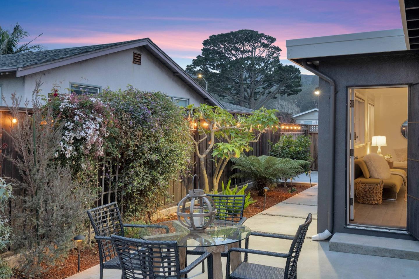 Detail Gallery Image 17 of 34 For 695 Linda Mar Blvd, Pacifica,  CA 94044 - 3 Beds | 2 Baths