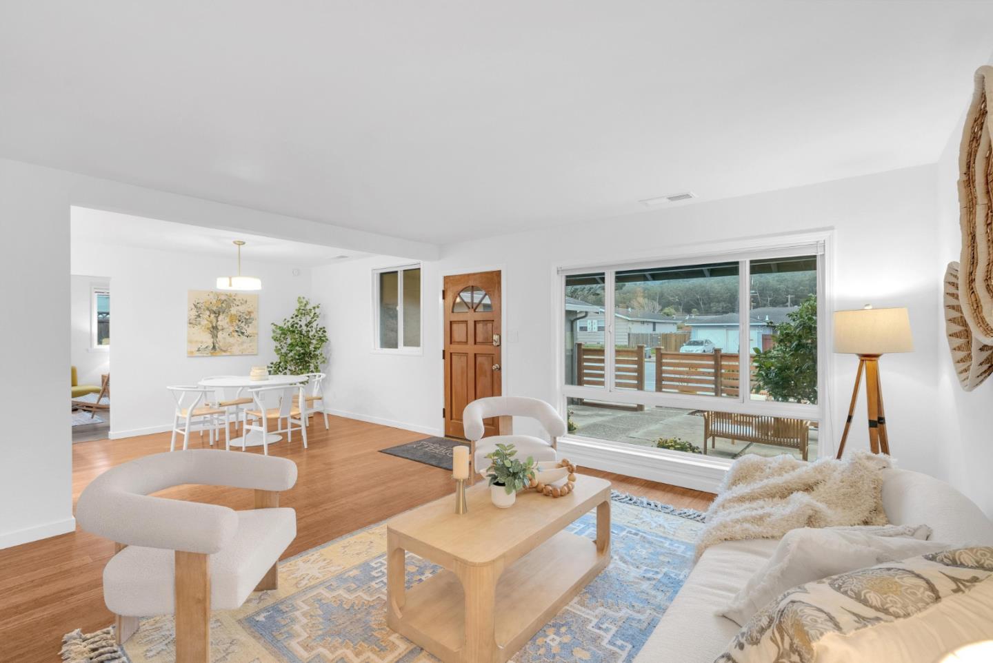 Detail Gallery Image 2 of 34 For 695 Linda Mar Blvd, Pacifica,  CA 94044 - 3 Beds | 2 Baths