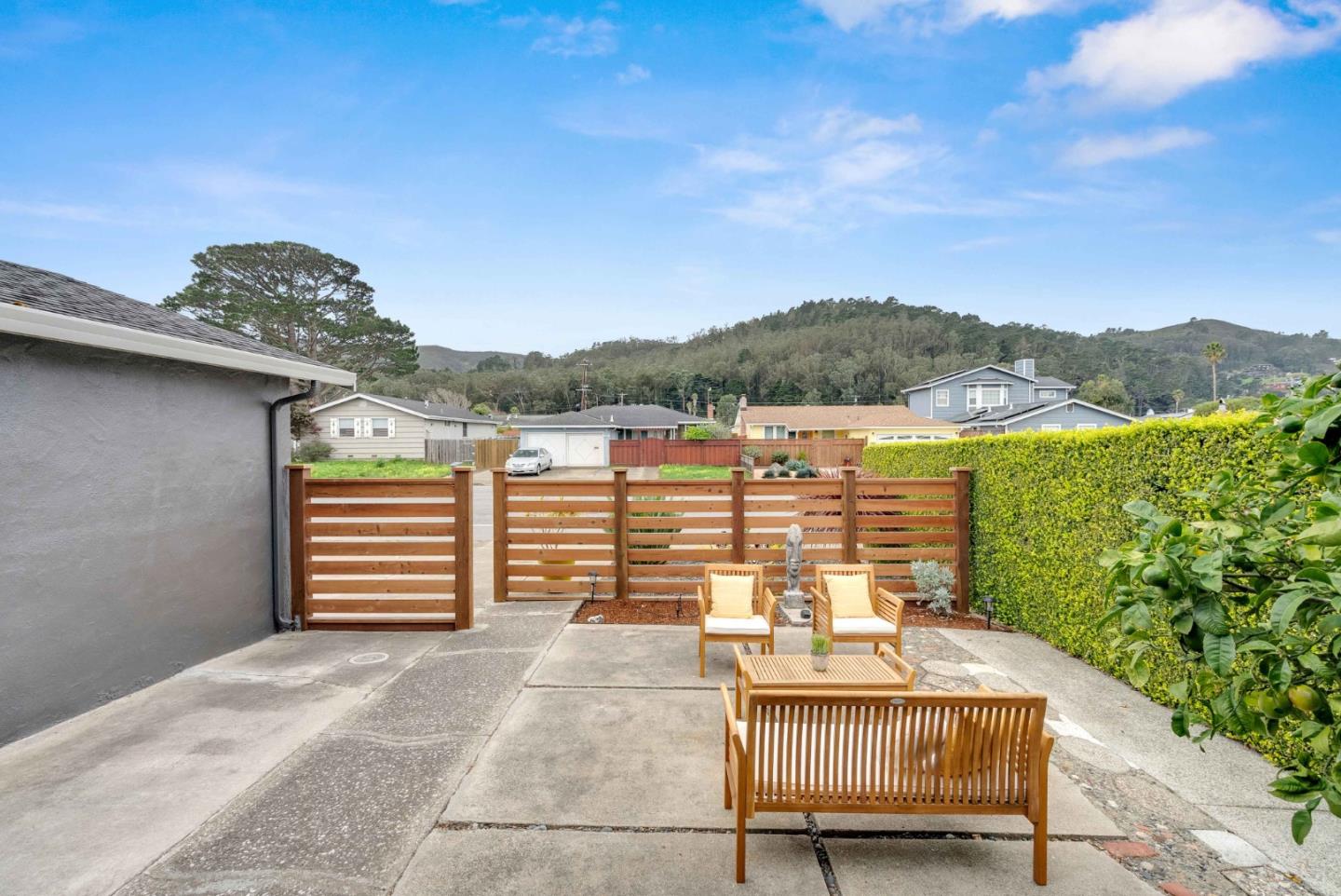 Detail Gallery Image 22 of 34 For 695 Linda Mar Blvd, Pacifica,  CA 94044 - 3 Beds | 2 Baths