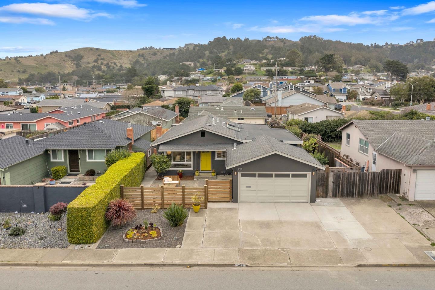 Detail Gallery Image 26 of 34 For 695 Linda Mar Blvd, Pacifica,  CA 94044 - 3 Beds | 2 Baths