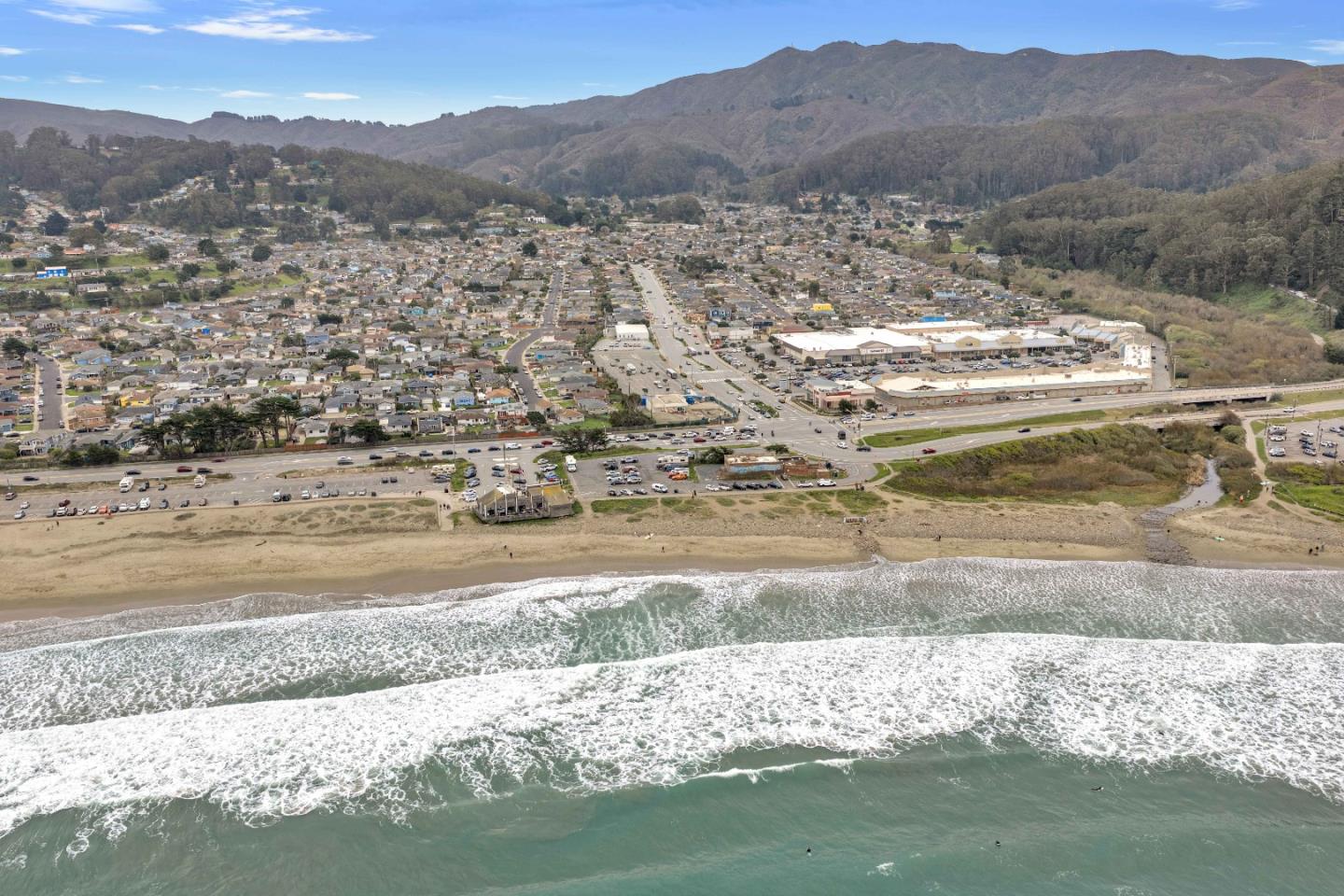 Detail Gallery Image 30 of 34 For 695 Linda Mar Blvd, Pacifica,  CA 94044 - 3 Beds | 2 Baths