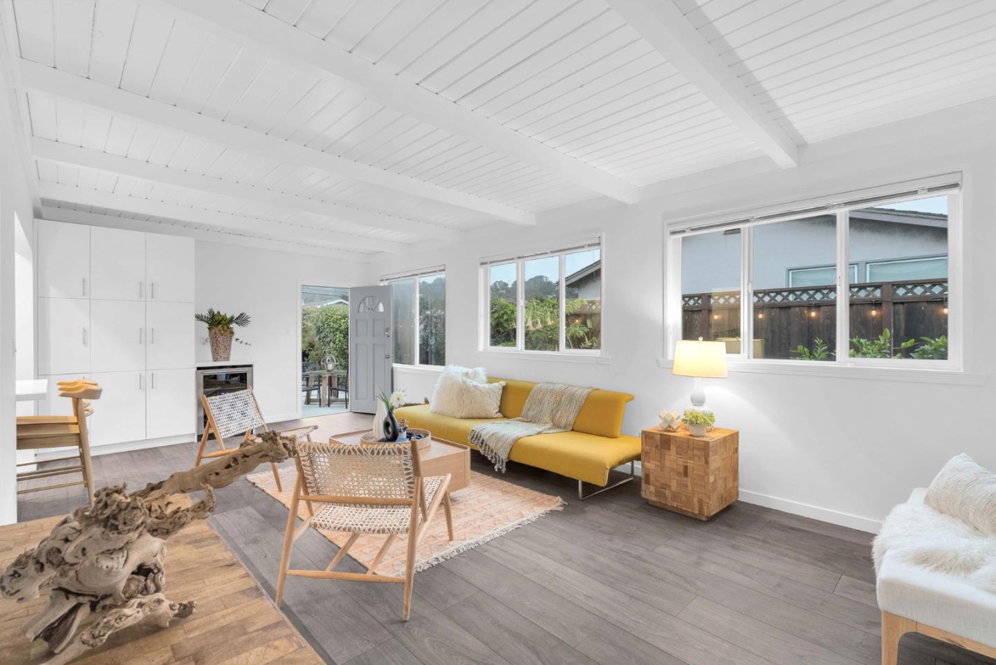 Detail Gallery Image 9 of 34 For 695 Linda Mar Blvd, Pacifica,  CA 94044 - 3 Beds | 2 Baths