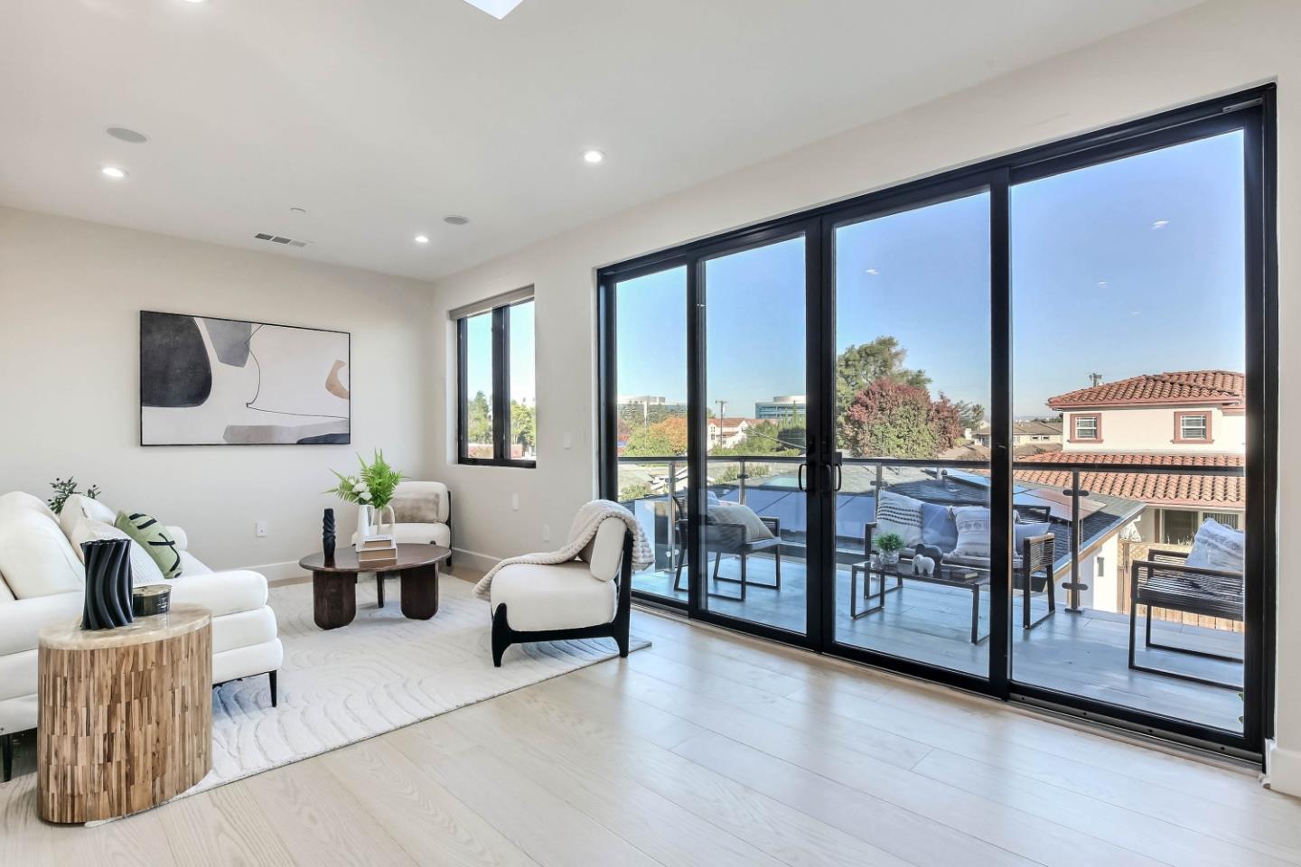 Detail Gallery Image 13 of 47 For 10080 S Tantau Ave, Cupertino,  CA 95014 - 7 Beds | 4/1 Baths